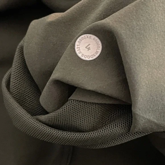 Lululemon Army Green High Rise Joggers Size 4 Stretch Athletic Drawstring - Picture 4 of 6